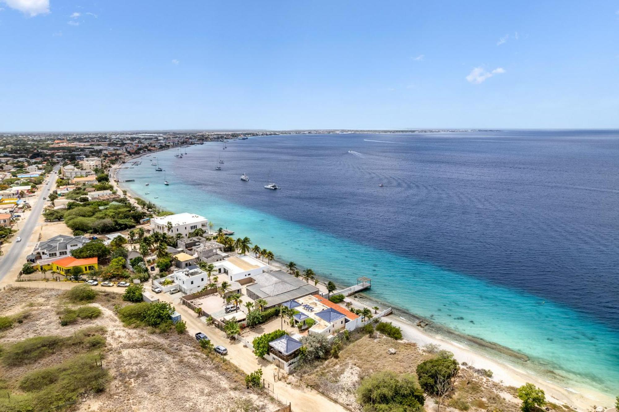 Oceanfront - Villa Port Of Call - Playa Eksteriør bilde